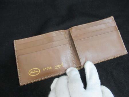  Volvo ne-zeBORBONESE folding twice purse . card inserting 91066... pattern change purse . less exclusive use box none used #