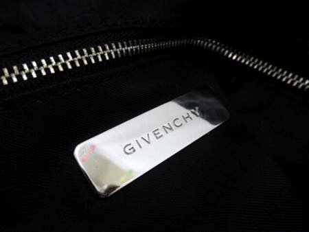 ジバンシー ジバンシィ GIVENCHY ショルダーバッグ 縦30×幅30×厚み1.5-10cm ブラック 金具緑青あり 経年使用保管 中古 ■_画像8