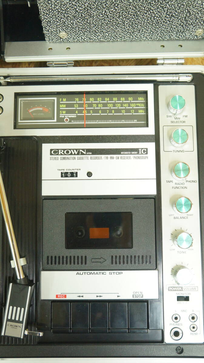 CROWN クラウン GTX-5000 PORTABLE STEREO MUSIC CENTER ポータブルレコードプレーヤー 中古品 傷有 動作確認済みの画像4