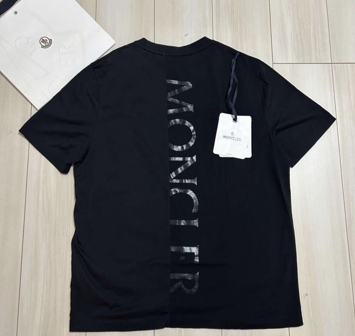 【22年モデル】【最新作】【美品】MONCLER モンクレール ラバーワッペン 半袖Tシャツ 黒 XSの画像1