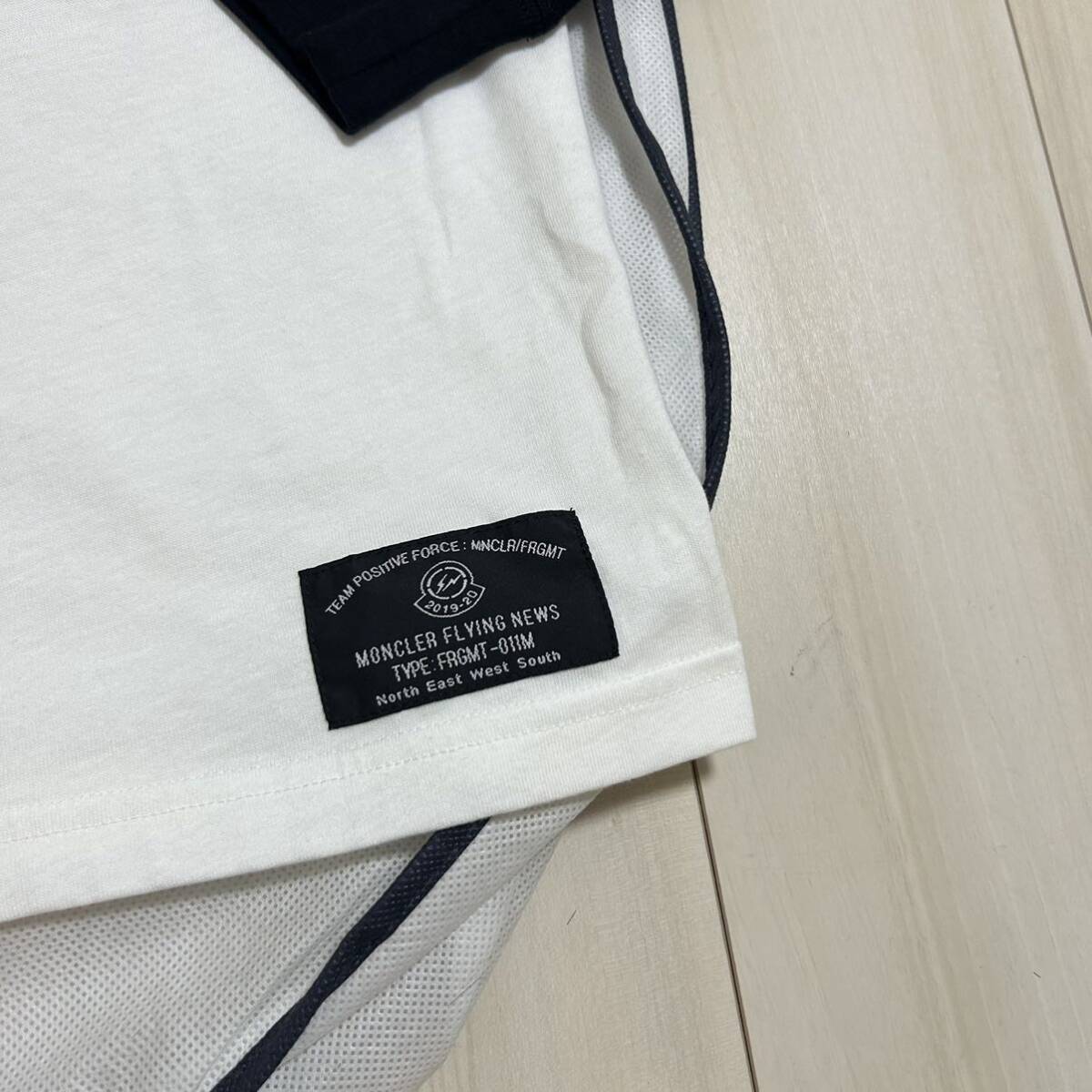 【試着のみ】【タグ付き】MONCLER モンクレール フラグメント ロンT長袖Tシャツ 白 Lの画像6