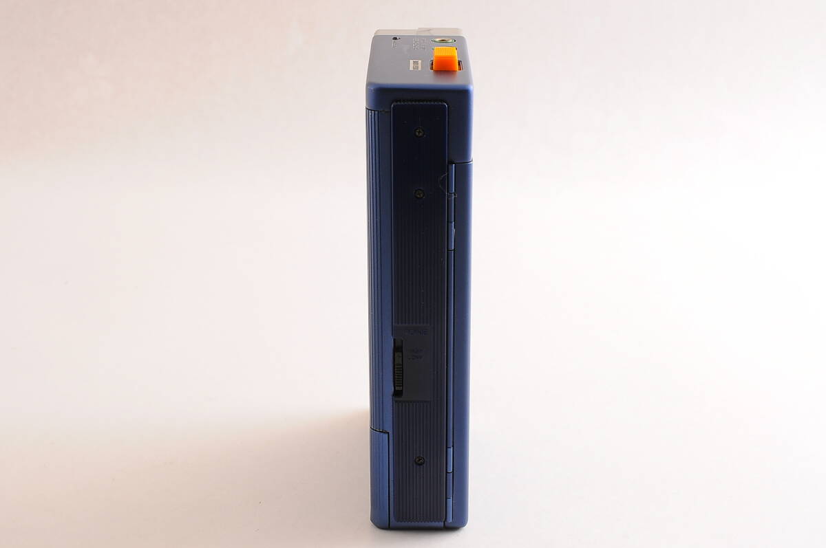 貴重品 ケース付 SONY ソニー WALKMAN 初代ウォークマン 貴重品 ケース付 SONY ソニー WALKMAN 初代ウォークマン