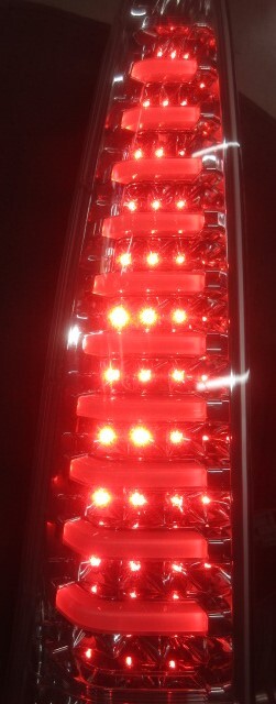 C26 Serena Valenti VALENTI JAPAN IH GROUP бесцветные линзы LED задний фонарь левый правый 60-1371-C волокно LED