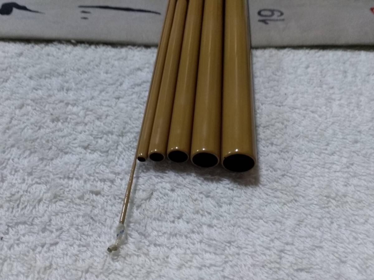 江戸川 別誂 春秋 白段 19尺 超美品?です。 ヘラブナ竿・コイ竿 江戸川 別誂 春秋 白段 19尺 超美品?です。 ヘラブナ竿・コイ竿