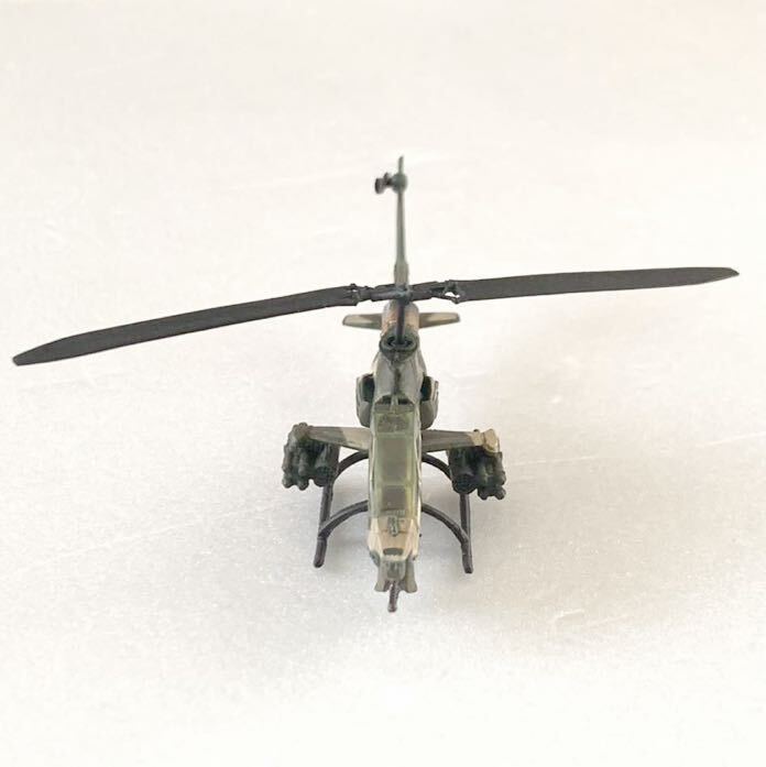 ワールドタンクミュージアム AH-1S コブラ 冬季迷彩 1/144 陸上自衛隊 完成品 WTM _画像2