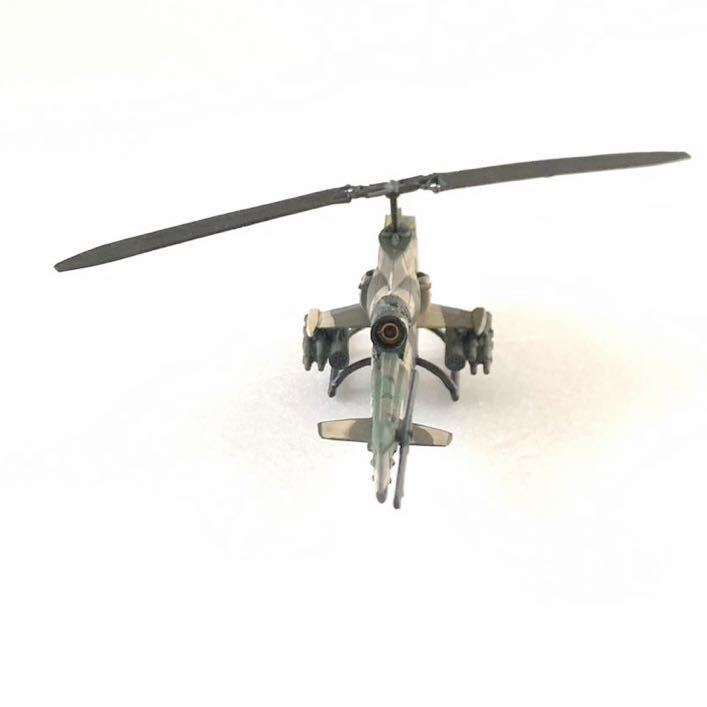 ワールドタンクミュージアム AH-1S コブラ 冬季迷彩 1/144 陸上自衛隊 完成品 WTM _画像4