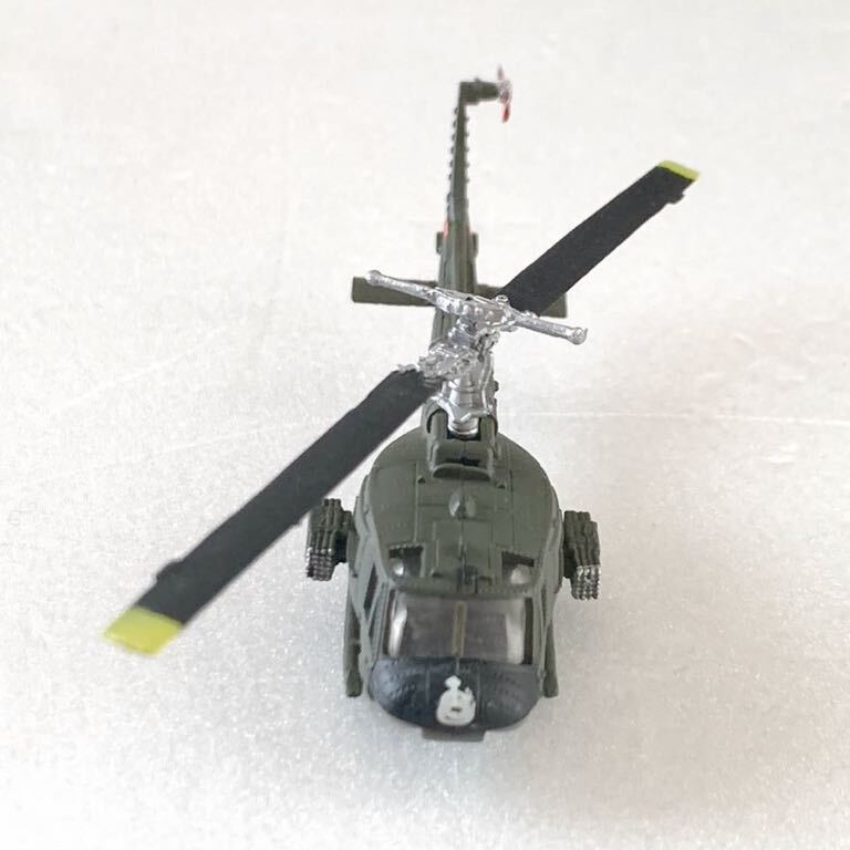 エフトイズ 1/144 ヘリボーンコレクション UH-1 イロコイ アメリカ 陸軍仕様 IROQUOIS F-toys ヘリコプター 完成品 _画像2