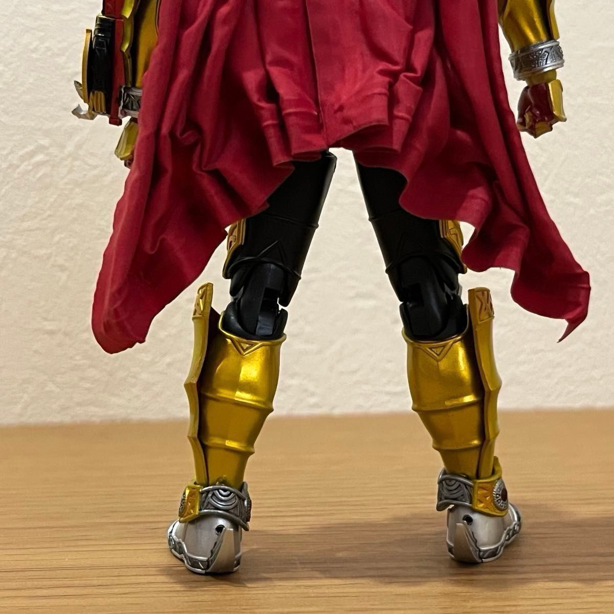 S.H.Figuarts(フィギュアーツ) 真骨彫製法 仮面ライダーキバ エンペラーフォーム