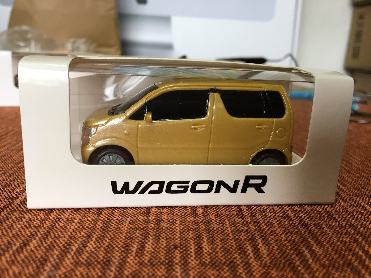 ②220円送料～SUZUKI ワゴンR プルバックカー 非売品 WAGONR スズキ ミニカー 未使用品 専用ケース コレクション 自動車 現状お渡し