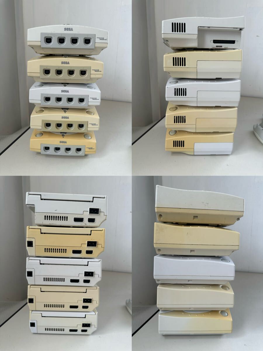 SEGA Dreamcast HKT-3000/HKT-7700/HKT-7000 5台 動作未確認 4/4 SEGA Dreamcast HKT-3000/HKT-7700/HKT-7000 5台 動作未確認 4/4