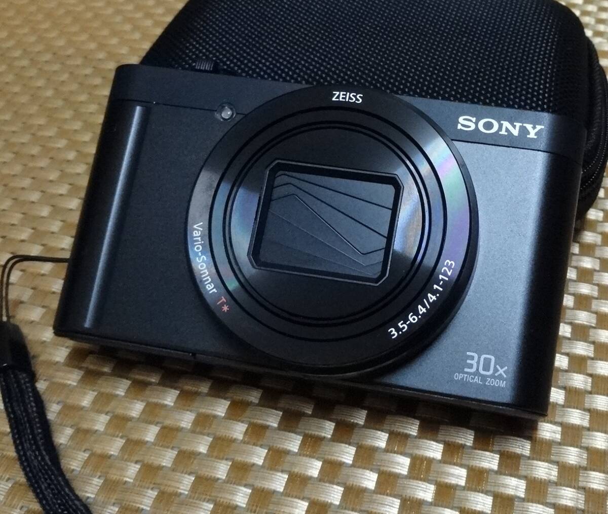 美品 ・完動品 ソニー サイバーショット DSC-WX500 未使用純正ケース付属
