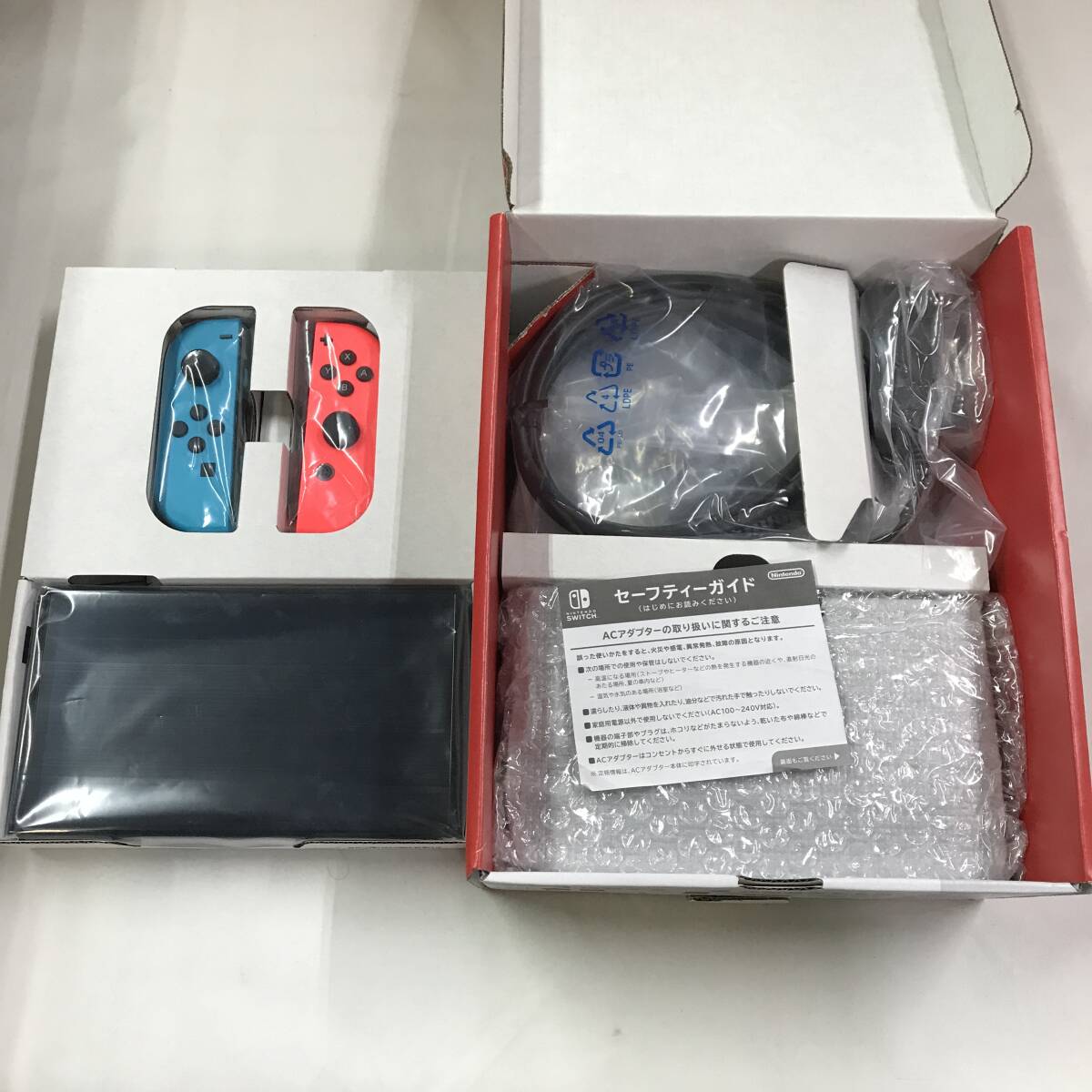 gb2144 送料無料！動作品 ニンテンドースイッチ 本体 Nintendo Switch Joy-Con(L) ネオンブルー/(R) レッド 有機ELモデル_画像2