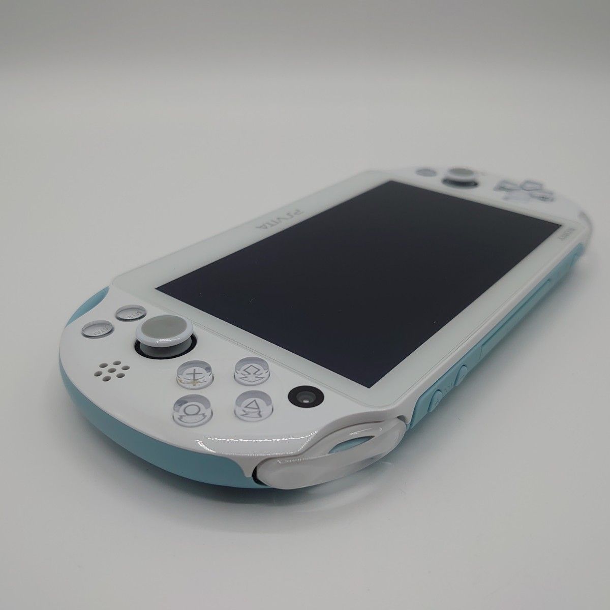 psvita　2000 ライトブルー　ホワイト　本体 sony PCH-2000