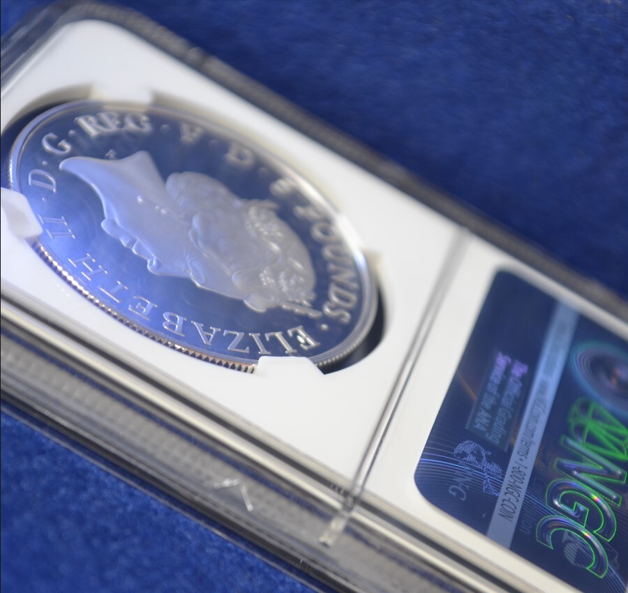 ◆シャーロット王女 洗礼◆5ポンド 2015 イギリス 銀貨 GEM PROOF 初期500枚限定 ダイアナ エリザベス NGC鑑定 アンティークコイン資産投資_画像9