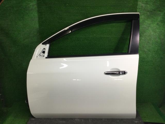 ラティオ DBA-N17 左FドアASSY G QAB H010A-3BGAA_画像1