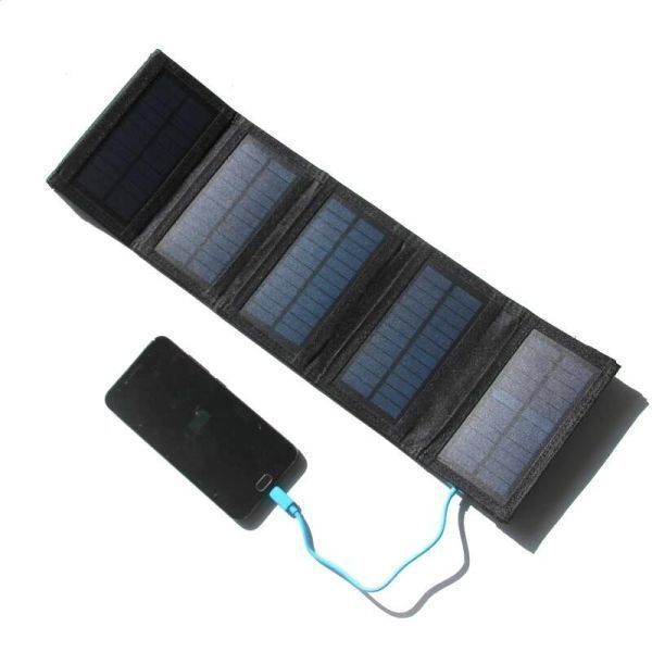 D5003:☆70W☆ 折り畳み USB ソーラーパネル 太陽電池 ポータブル 防水 充電器 屋外 スマホ電源_画像2