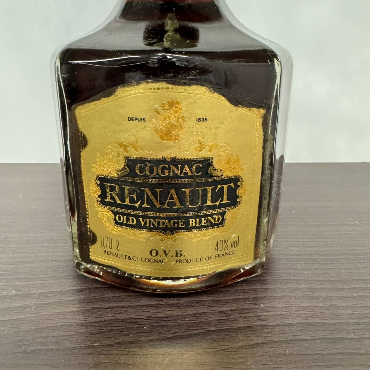 【未開栓・古酒】★1円スタート★RENAULT COGNAC OLD VINTAGE BLEND O.V.B 700ml 40% ブランデー S17_画像2