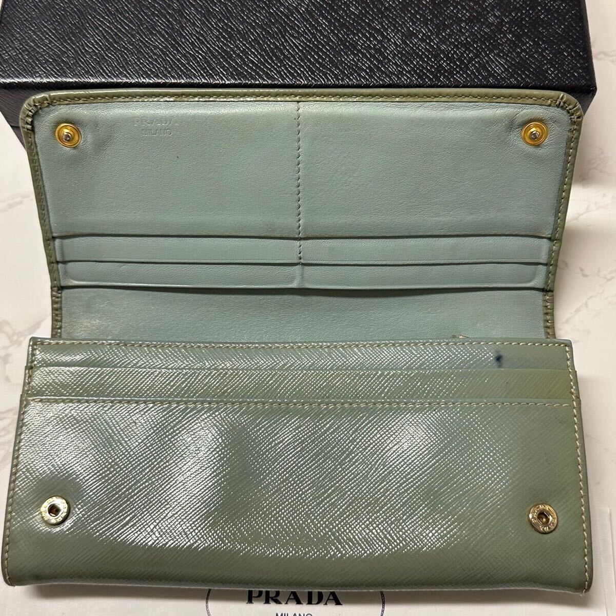 プラダ　PRADA 財布　長財布　サフィアーノレザー　レディース　_画像3