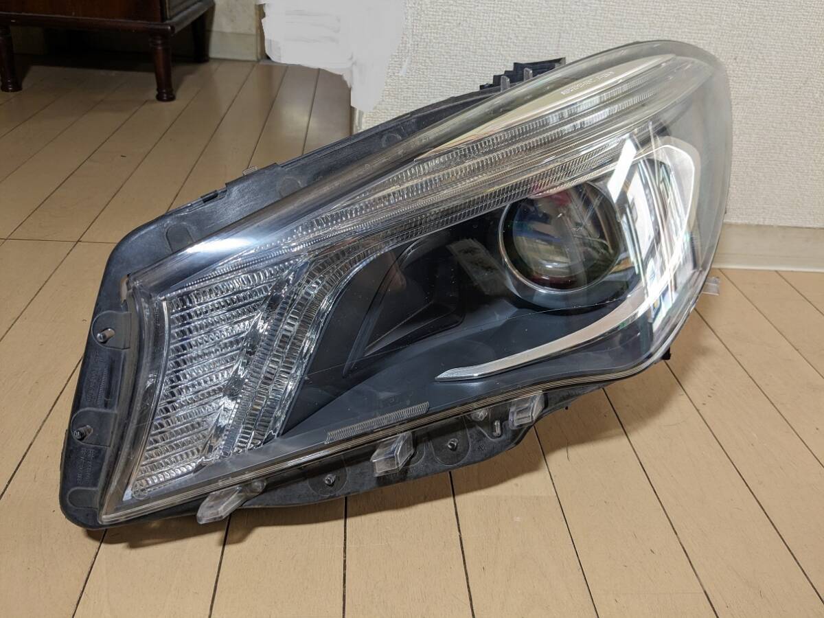 ベンツ W117 CLA 前期 純正 ヘッドライト 左 ジャンク品 1179065300 ヘッドランプ HID キセノン ライト C117の画像1