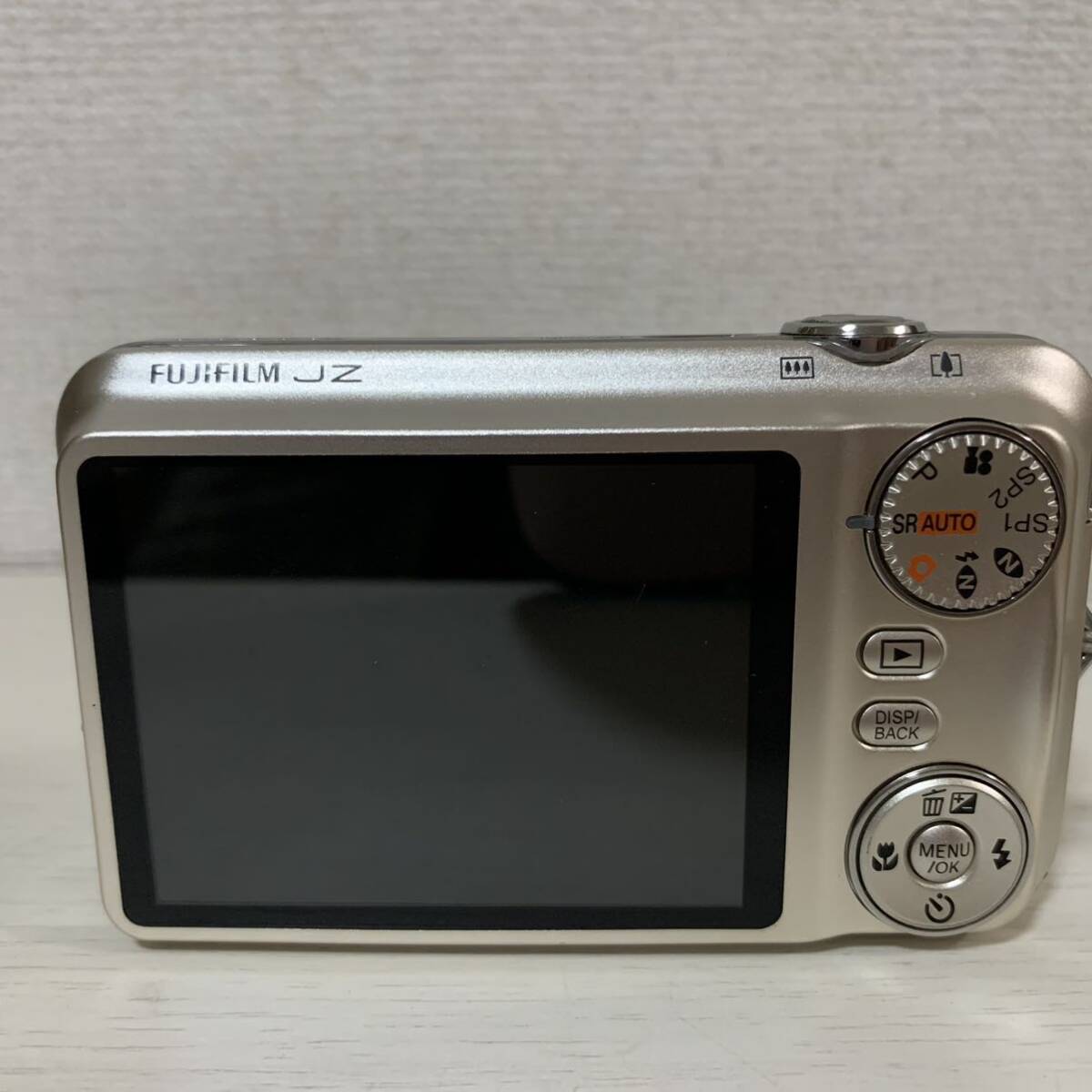 m107）FUJIFILM 富士フイルム FinePix JZ300 充電器付 コンパクトデジタルカメラ _画像5