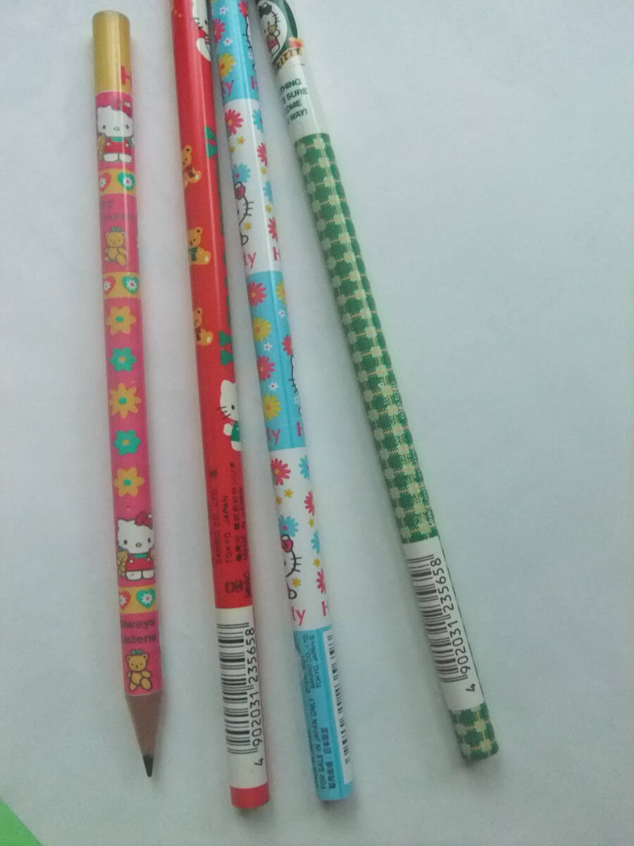 キティちゃん ペンのストラップ、キリトリメモ、鉛筆4本です。の画像4