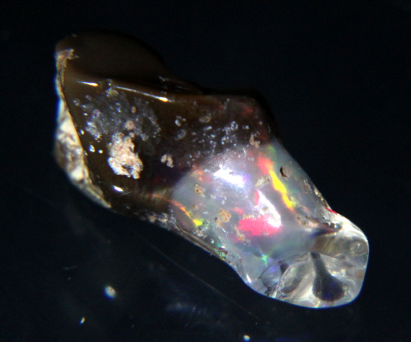 【激安】天然ウォーターオパール母岩付き原石 遊色きれい　2.35ct エチオピア【504】_画像1