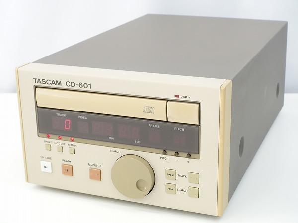 TASCAM 業務用CDプレーヤー CD-601 ジャンク *400221_画像1