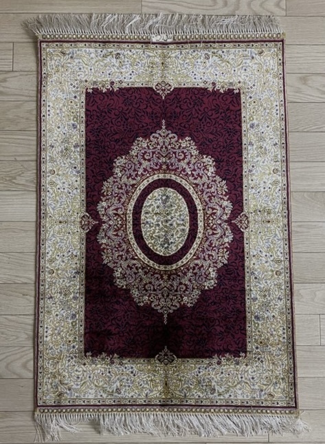 百貨店展示品　大判　シルク100％ 100万ノット　イラン産　最高峰　手織り 高級ペルシャ絨毯 61×91cm_画像2