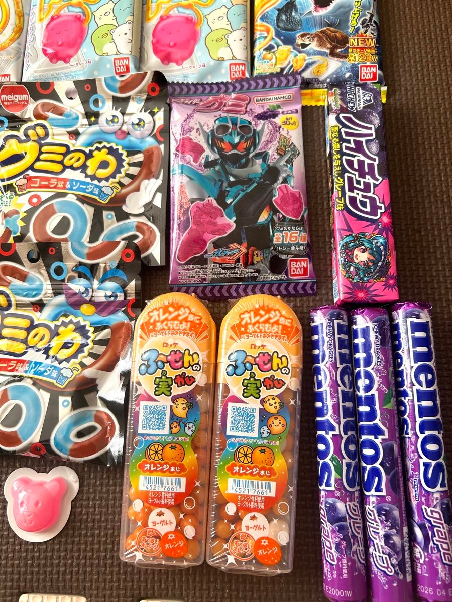 グミ　お菓子18点セット　ガム　メントス　ハイチュウ　駄菓子 お菓子詰め合わせ おまけセット