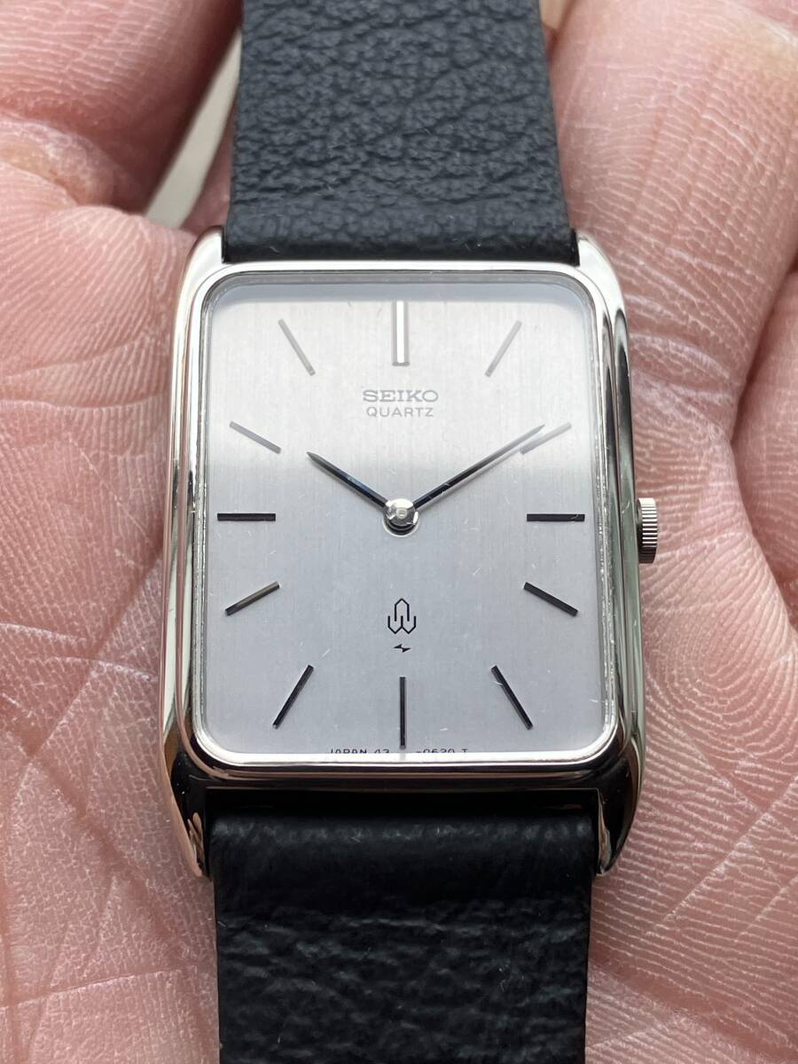 デッドストック 1978年 未使用保管 セイコー シャリオ 43-3261 稼動品 ドレスクォーツ メンズ 腕時計 ビンテージ シルバー文字盤の画像1