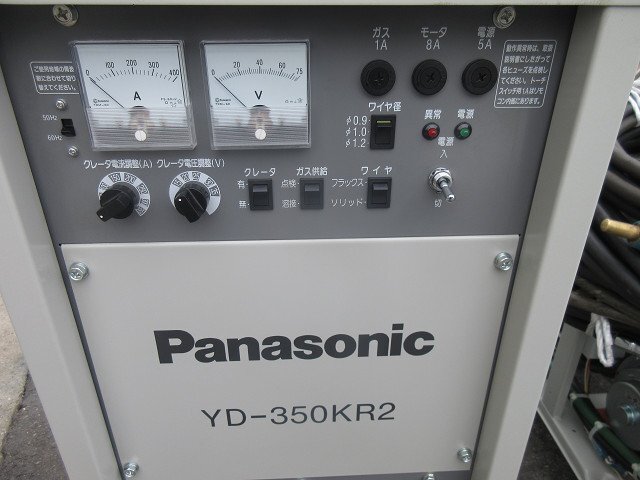 ▲▽7776　状態良好　Panasonic　パナソニック　サイリスタ制御CO2/MAG溶接機　YD-350KR2　/YW-35KB3　2023年製　半自動溶接△▼_画像2
