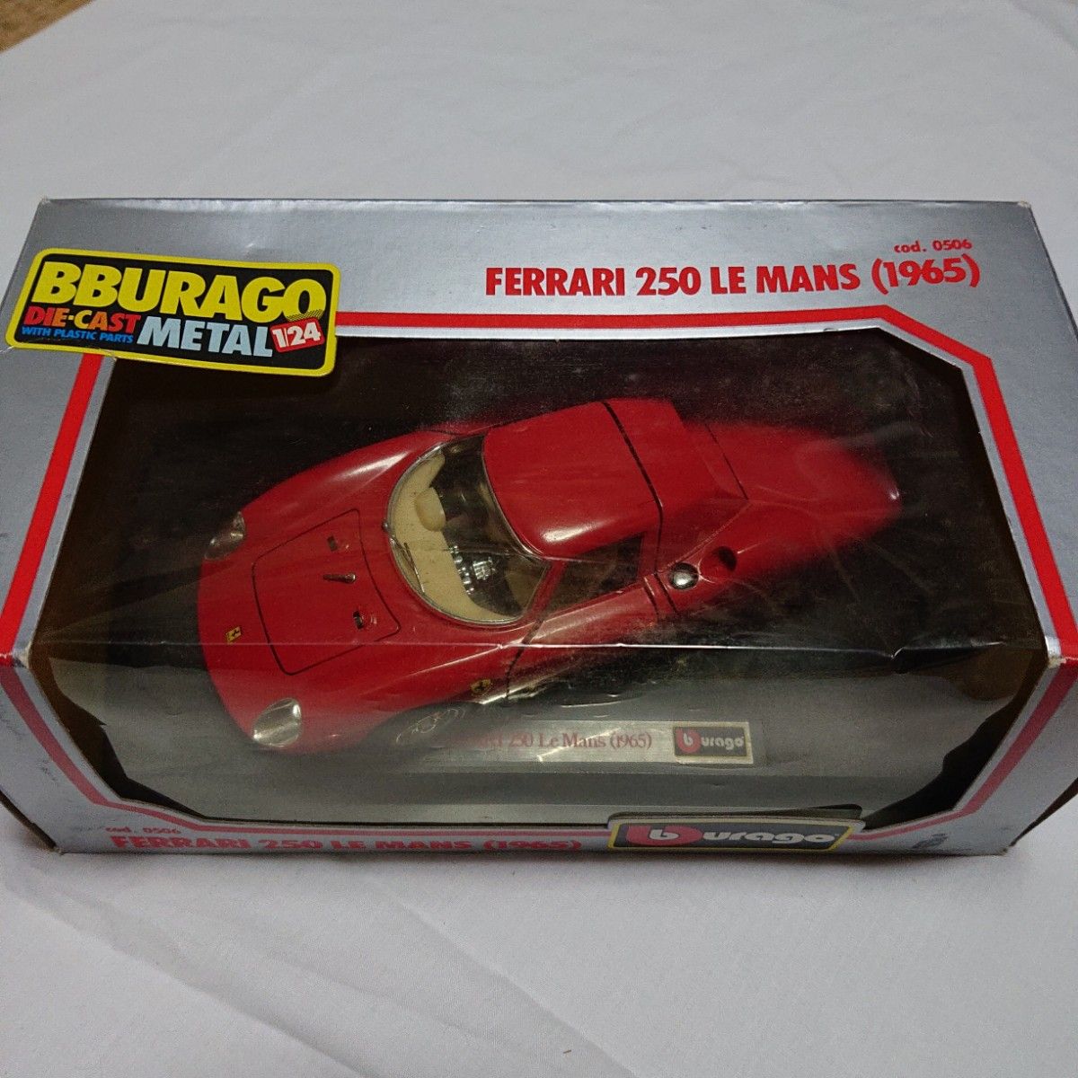 BBURAGO FERRARI 250 LE MANS 1/24 メタルモデルカー