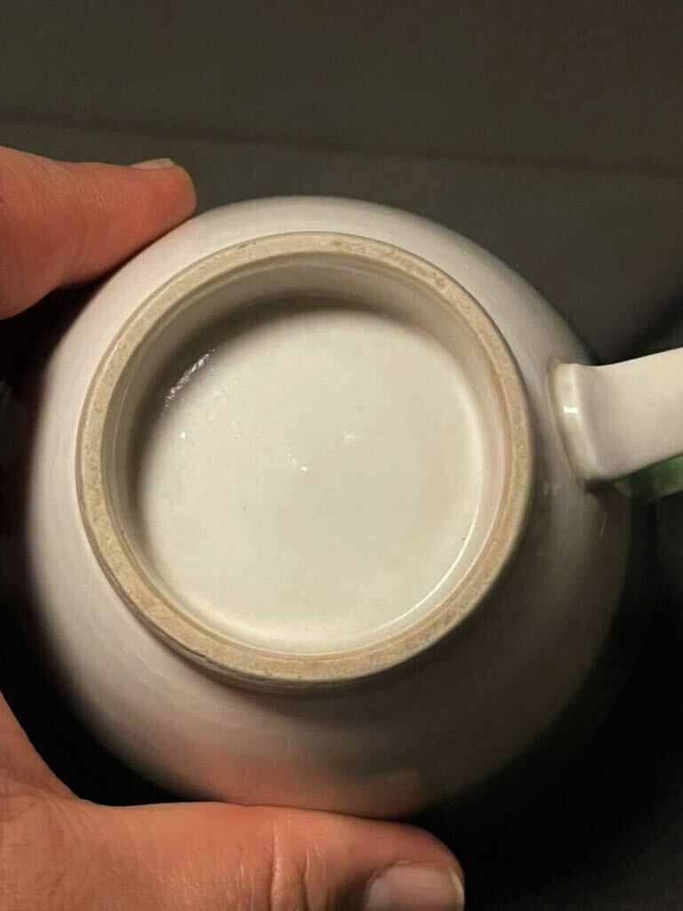 モダンデザインです！昭和30〜40年代 瀬戸焼 緑釉と象牙色の釉薬 片身変わり輸出用コーヒーカップ マグカップ うれしい無疵完品です！の画像8