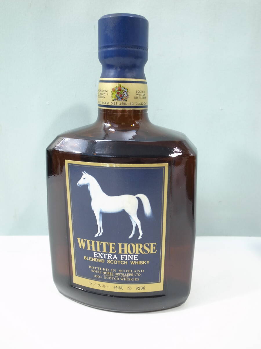 ◆洋酒 未開栓 WHITE HORSE EXTRA FINE ホワイトホース エクストラファイン ウイスキー 750ml 43度 (管理：6351）の画像1