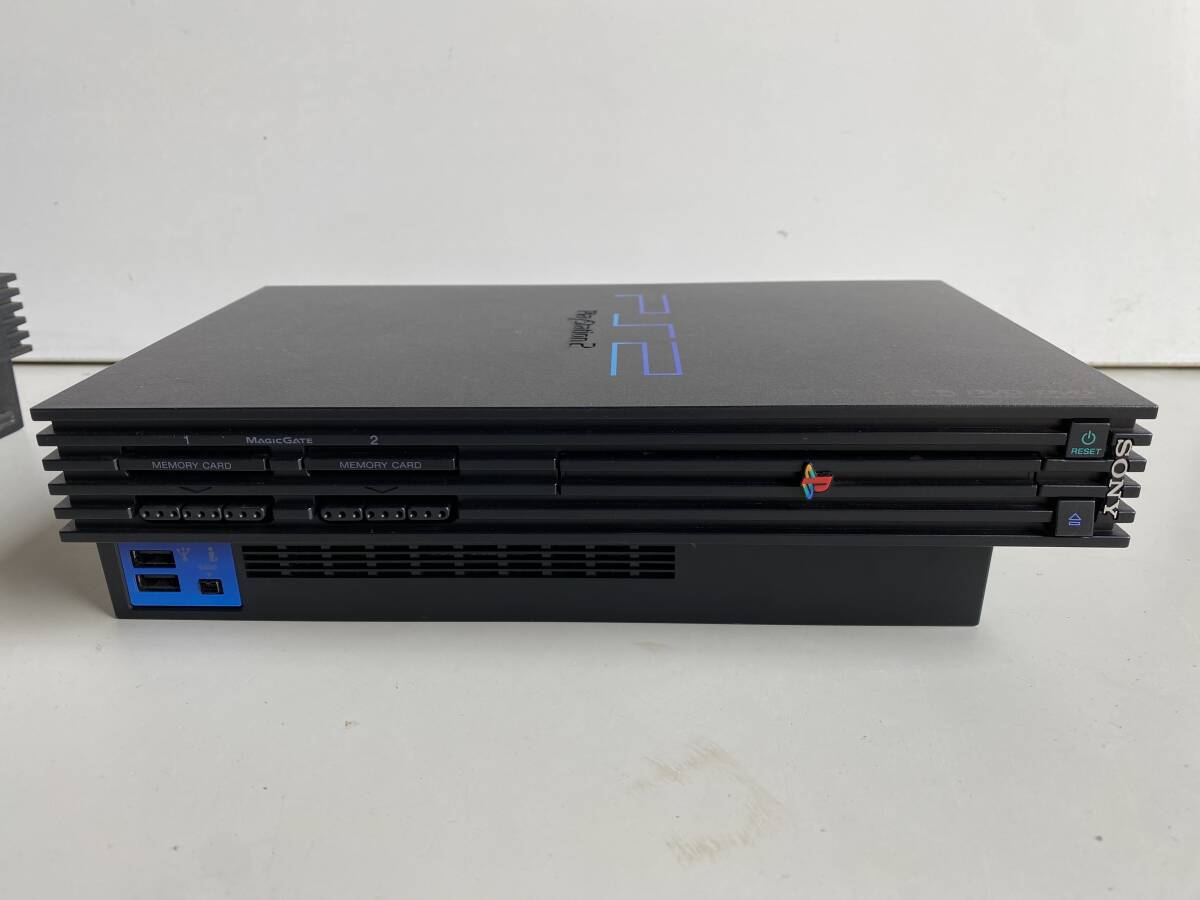 ⑯t506◆SONY ソニー◆PlayStation2 本体 SCPH-37000/SCPH-10000 コントローラー ゲーム 通電確認済み_画像4