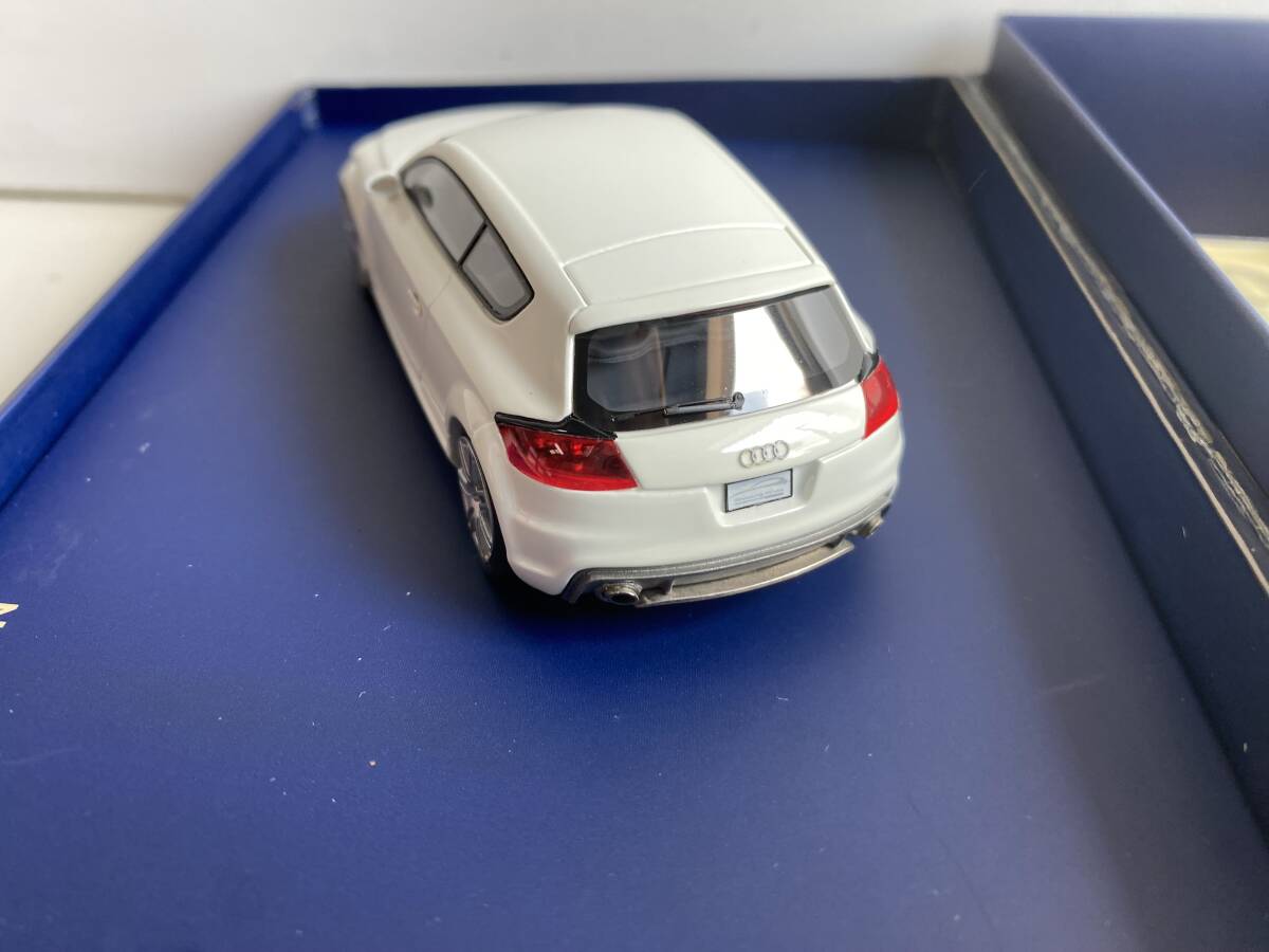 ⑬t730◆Kyosho 京商◆ミニカー 模型 アウディ Audi №378/399 ホワイト/白 LookSmart モデルカー 乗用車 コレクション 箱付の画像5