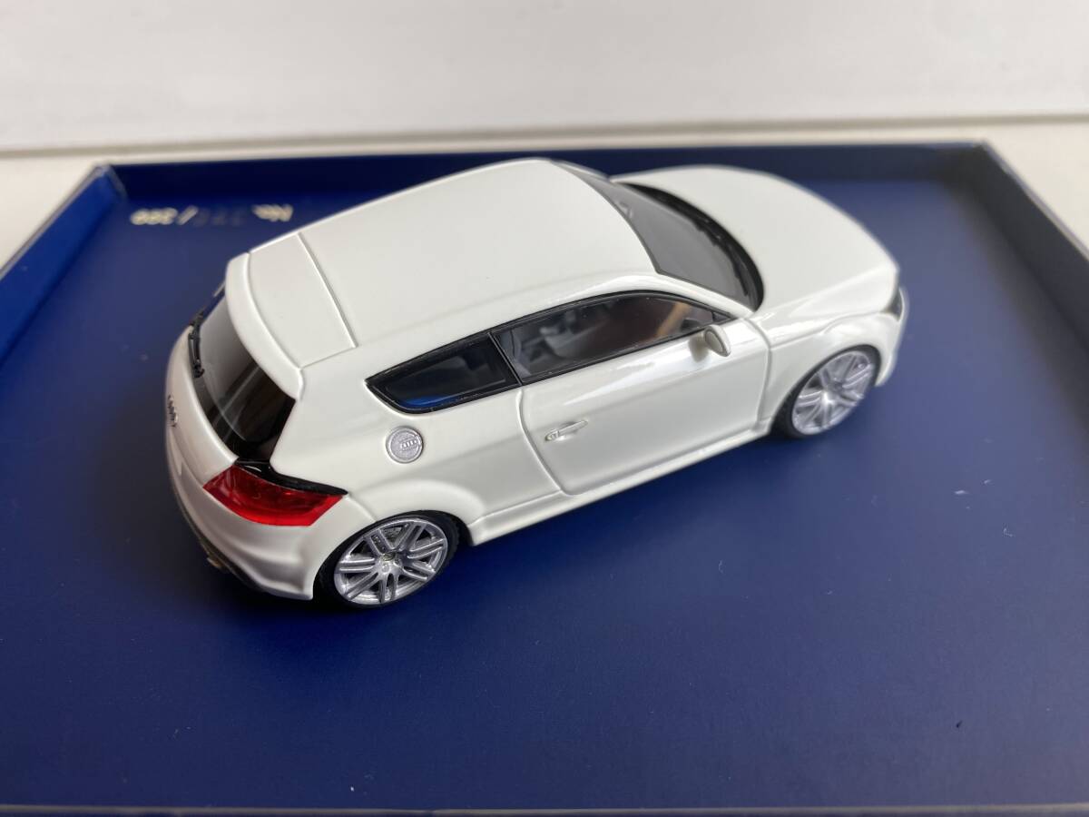 ⑬t730◆Kyosho 京商◆ミニカー 模型 アウディ Audi №378/399 ホワイト/白 LookSmart モデルカー 乗用車 コレクション 箱付の画像6