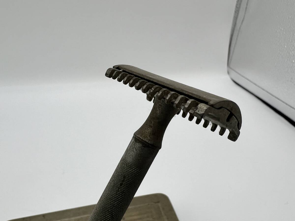 【VALET】Auto Strop Razor 剃刀　髭剃り　ビンテージ アメリカ 雑貨 詳細不明 ジャンク_画像7