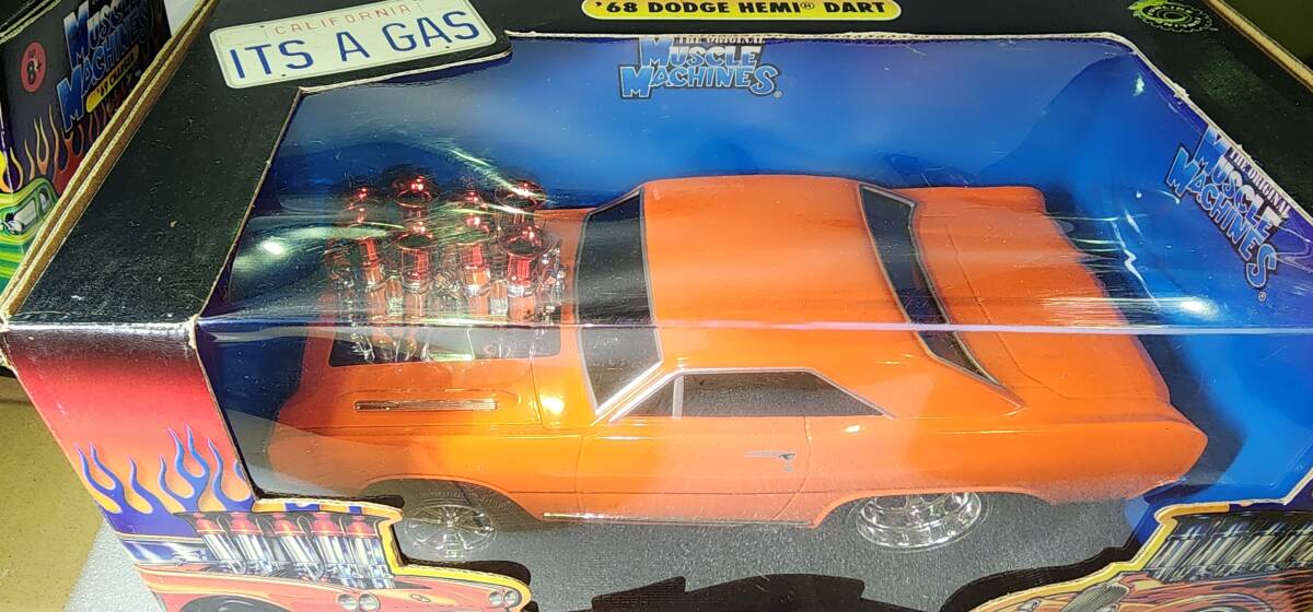 レア 1/18 MUSCLE MACHINES マッスルマシーン 68 DODGE ＨＥＭＩ ＤＡＲＴ1968 ダッチ ヘミ ダートの画像2