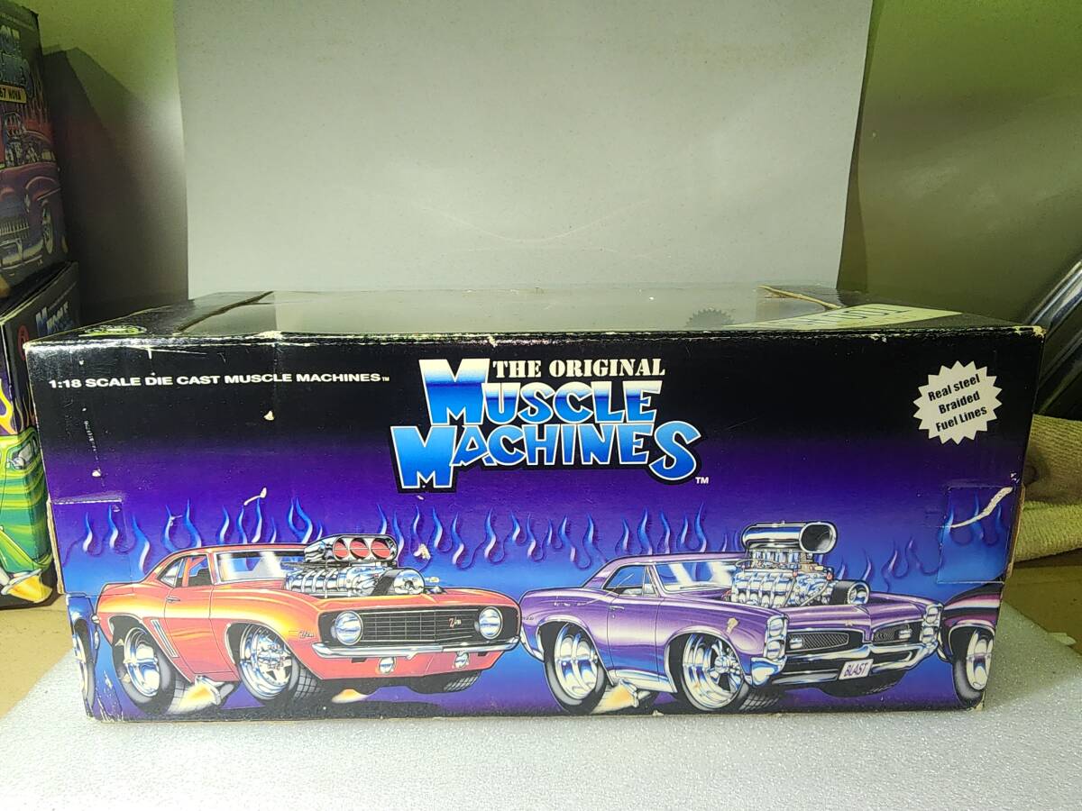 レア　MUSCLE MACHINES マッスルマシーン 1/18 ７0 Cuda クーダ 1970 プリムス　Plymouth Barracuda_画像4