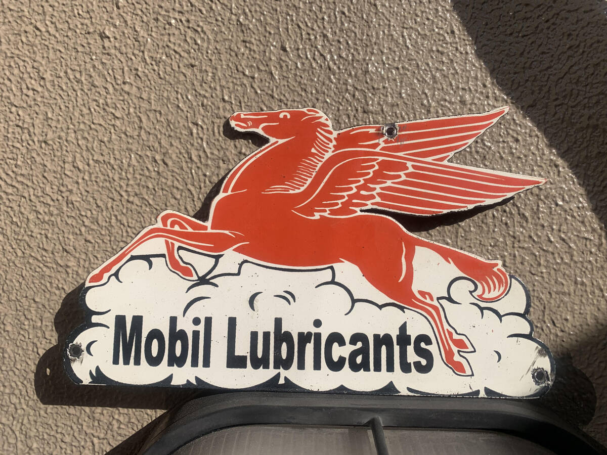 【1点のみ】モービル Mobil LUBRICANTS 看板 ビンテージ 25.5cm ガレージ 世田谷ベース アンティーク USA ★即納 ★国内発送 レア_画像2