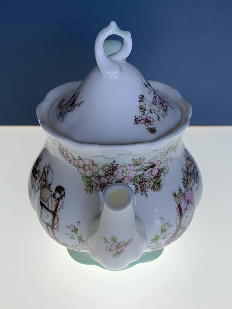 [ box attaching records out of production goods ] Royal Doulton Blanc b Lee hedge miniature teapot shuga- ball creamer Jug 3 point set free shipping 