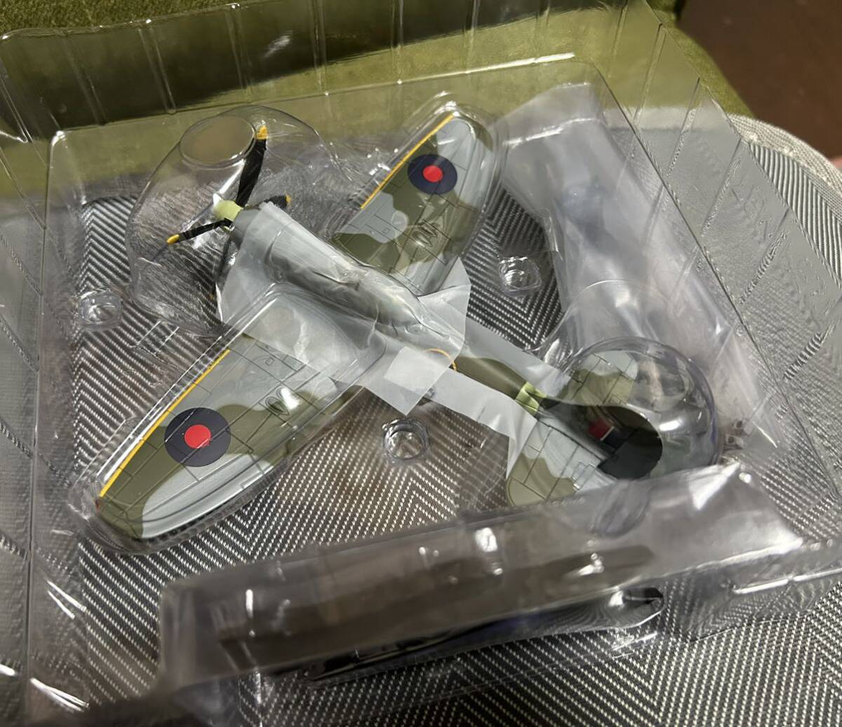  1/72 スカイマックス ホーカーテンペスト Mk.V イギリス空軍 第80飛行隊 sky max hawker tempest SM4008の画像3