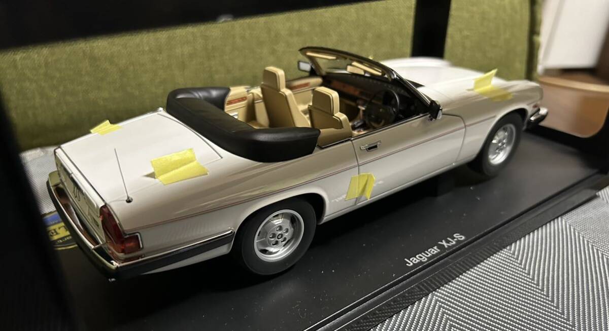 1/18 オートアート アウトレット ジャガー XJ-S カブリオレ ホワイト autoart outlet jaguar の画像3