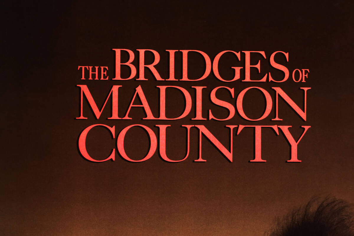 映画ポスター、THE BRIDGES of MADISON COUNTY,、『マヂィソン郡の橋』C・イーストウッド監督、主演、M・ストリープ,大判両面印刷,1995年の画像4