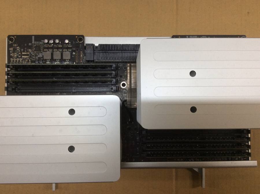 Apple Mac Pro Mid2012 A1289　2 x 6-Core Xeon 2.40GHz 24GB■現状品【TB】_画像5