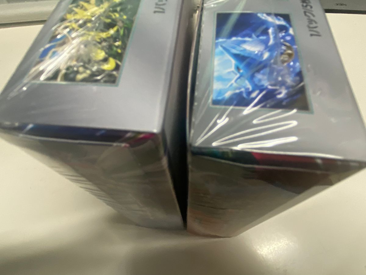 新品未開封　シュリンク付き　ポケモンカードゲーム　 未来の一閃　古代の咆哮　Boxセット