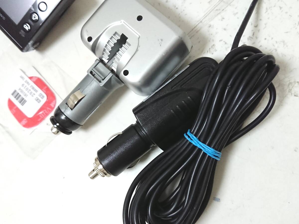 Yupiteru ユピテル ドライブレコーダー DRY-AS400WG シガーソケット&照明ライト付き 美品の画像4