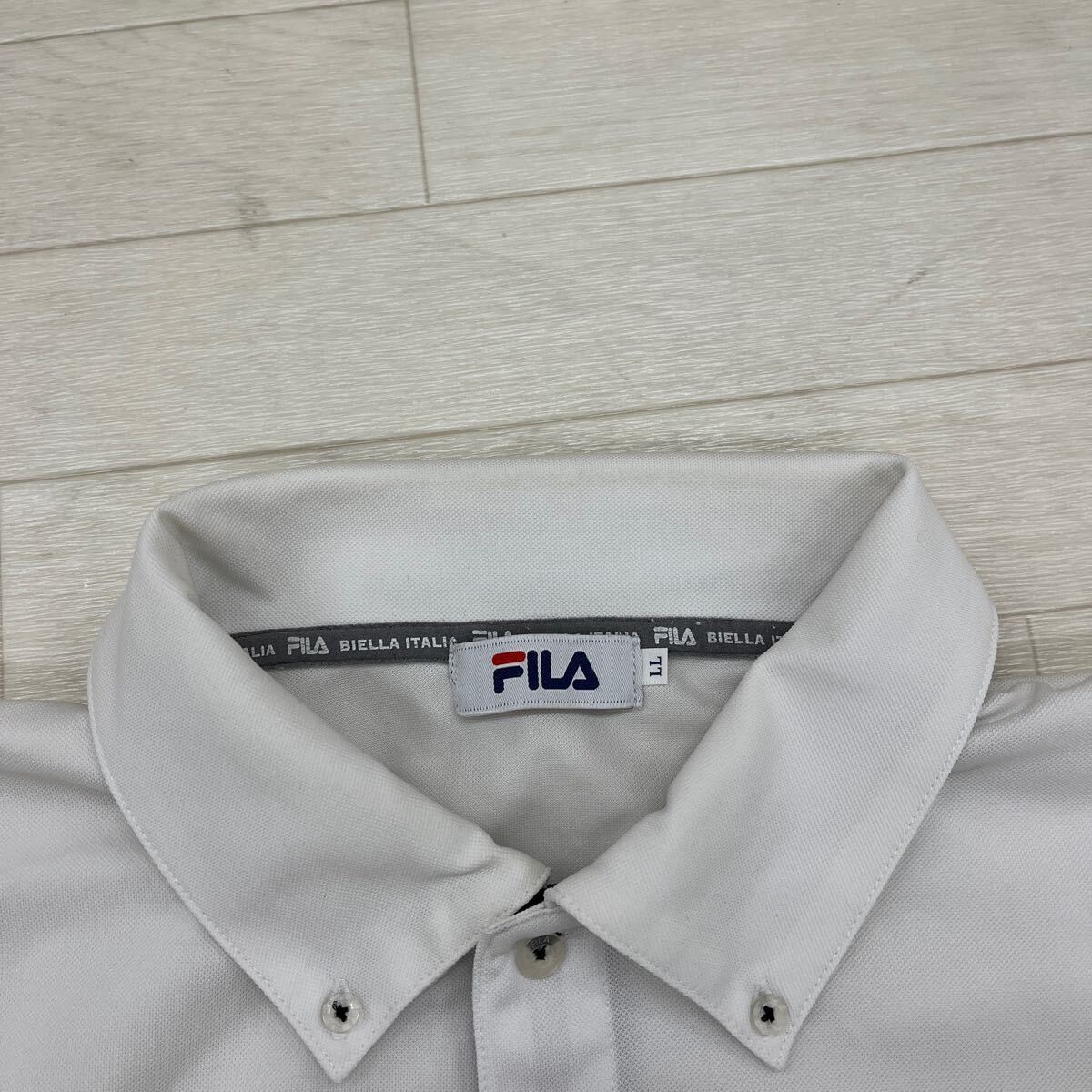 1431◎ FILA フィラ トップス ボタンダウン シャツ ハーフボタン 半袖 ワンポイント ロゴ 刺繍 カジュアル ホワイト メンズLL_画像4
