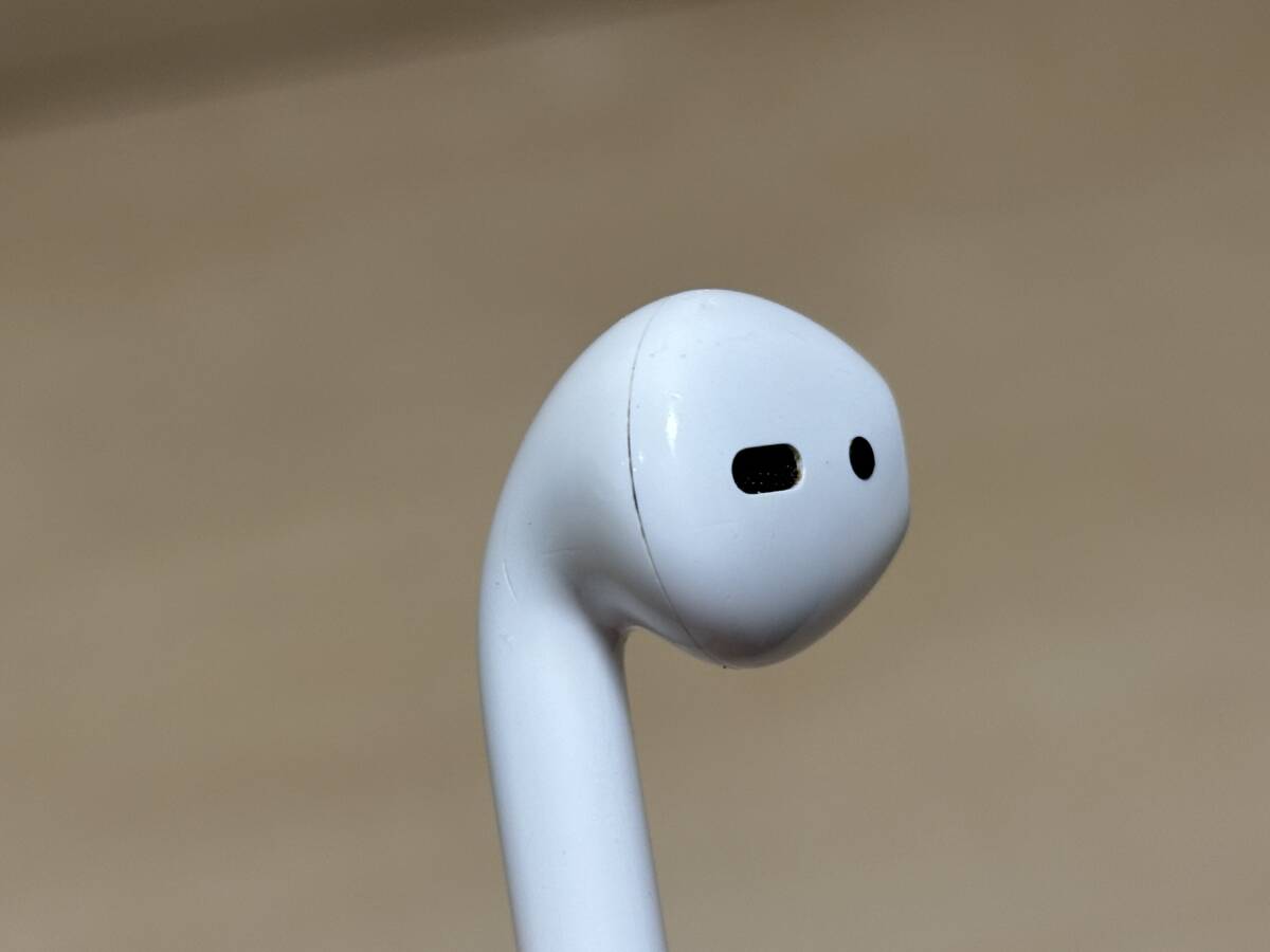 【中古】AirPods 第二世代 A2031 A1602 MV7N2J/A（左耳L側OK・右耳R側バッテリー弱）Apple アップルの画像7